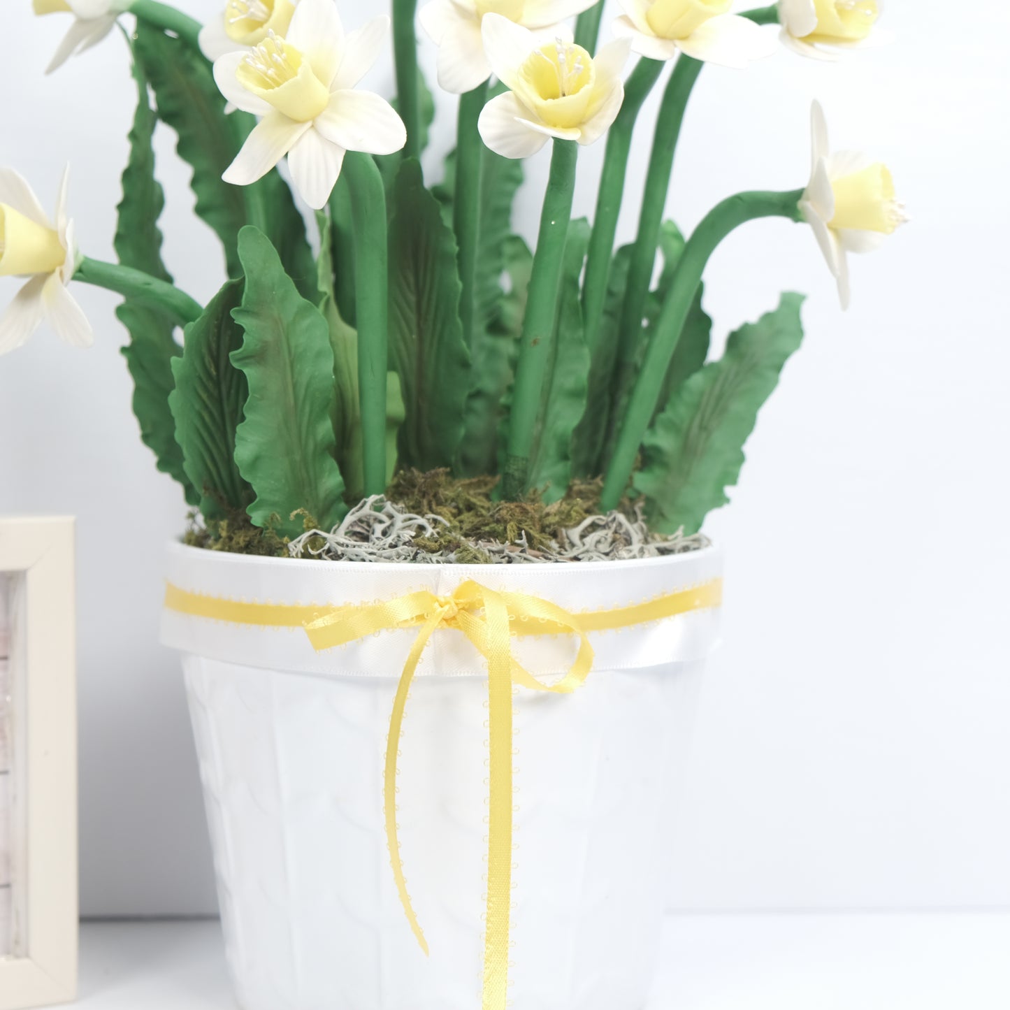 Handmade White Daffodils Arrangement