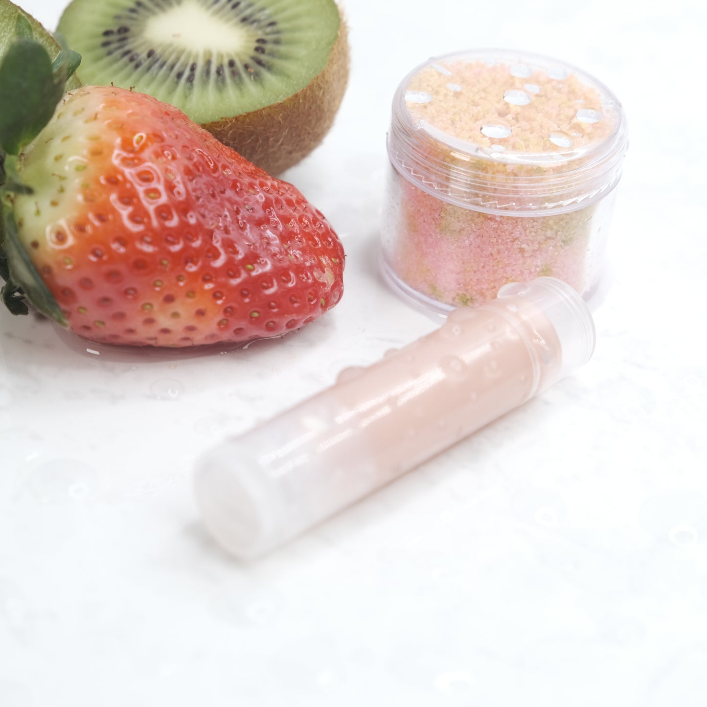 Organic Strawberry Kiwi Lip Love Set